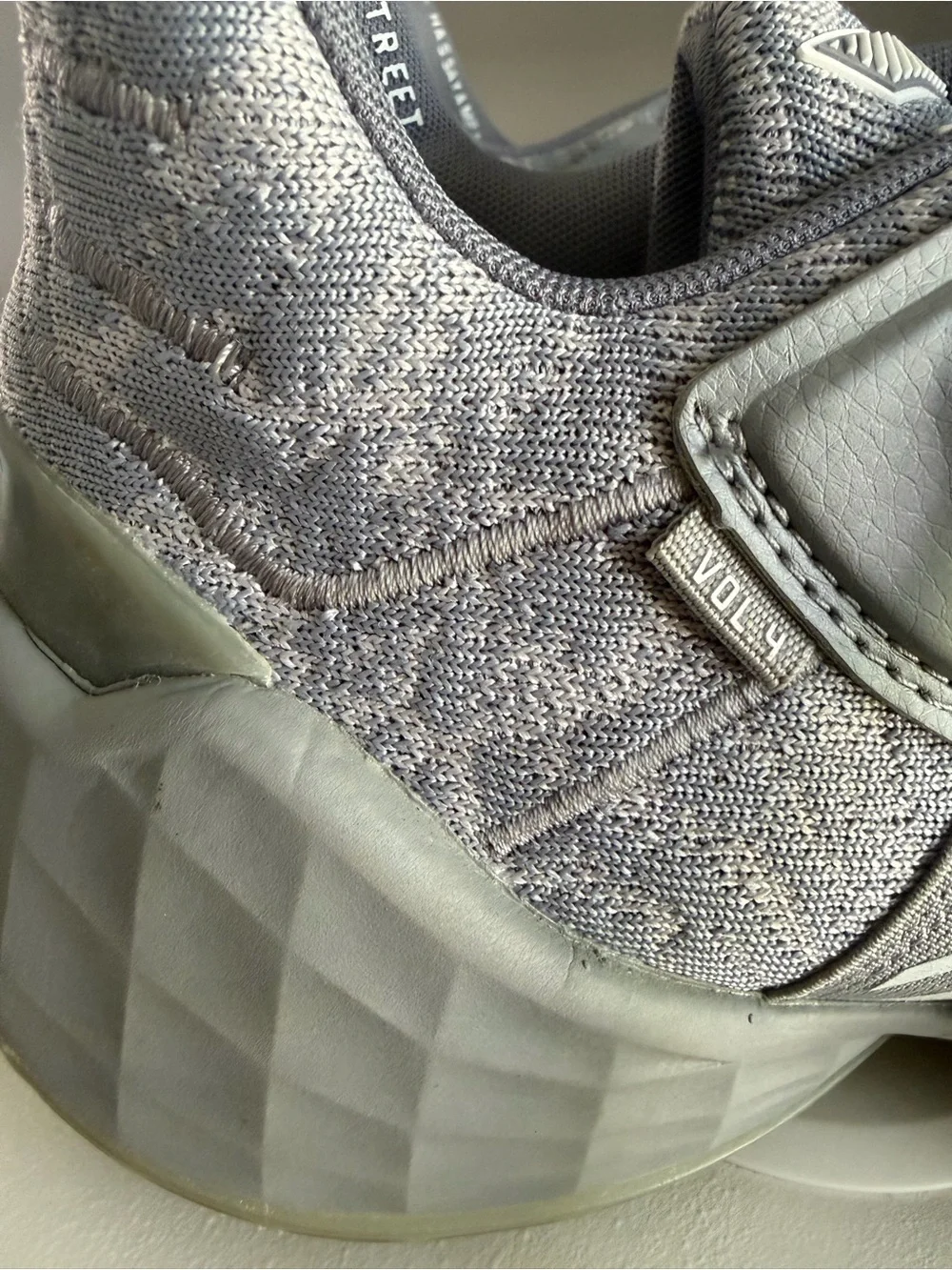 Adidas  Harden Vol 4 Size 14  Grey EH2412 Basketball